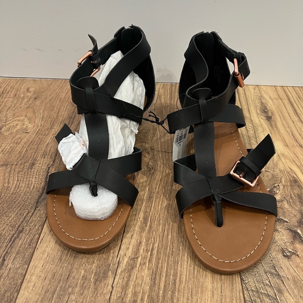 Express Sandals NWT size 8